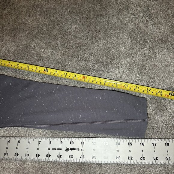 Lululemon Swiftly Tech Hooded 1/2 Zip Long Sleeve Size 10 Nebula Grey White Read - Picture 13 of 14